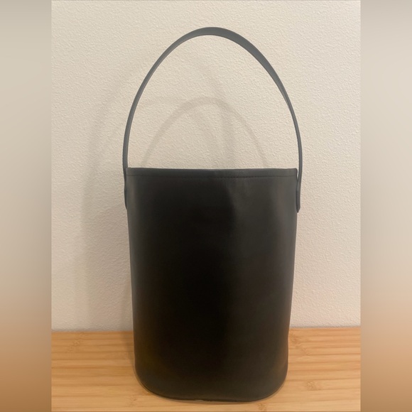 JCREW Leather Berkeley Bucket Bag Black - Picture 1 of 4